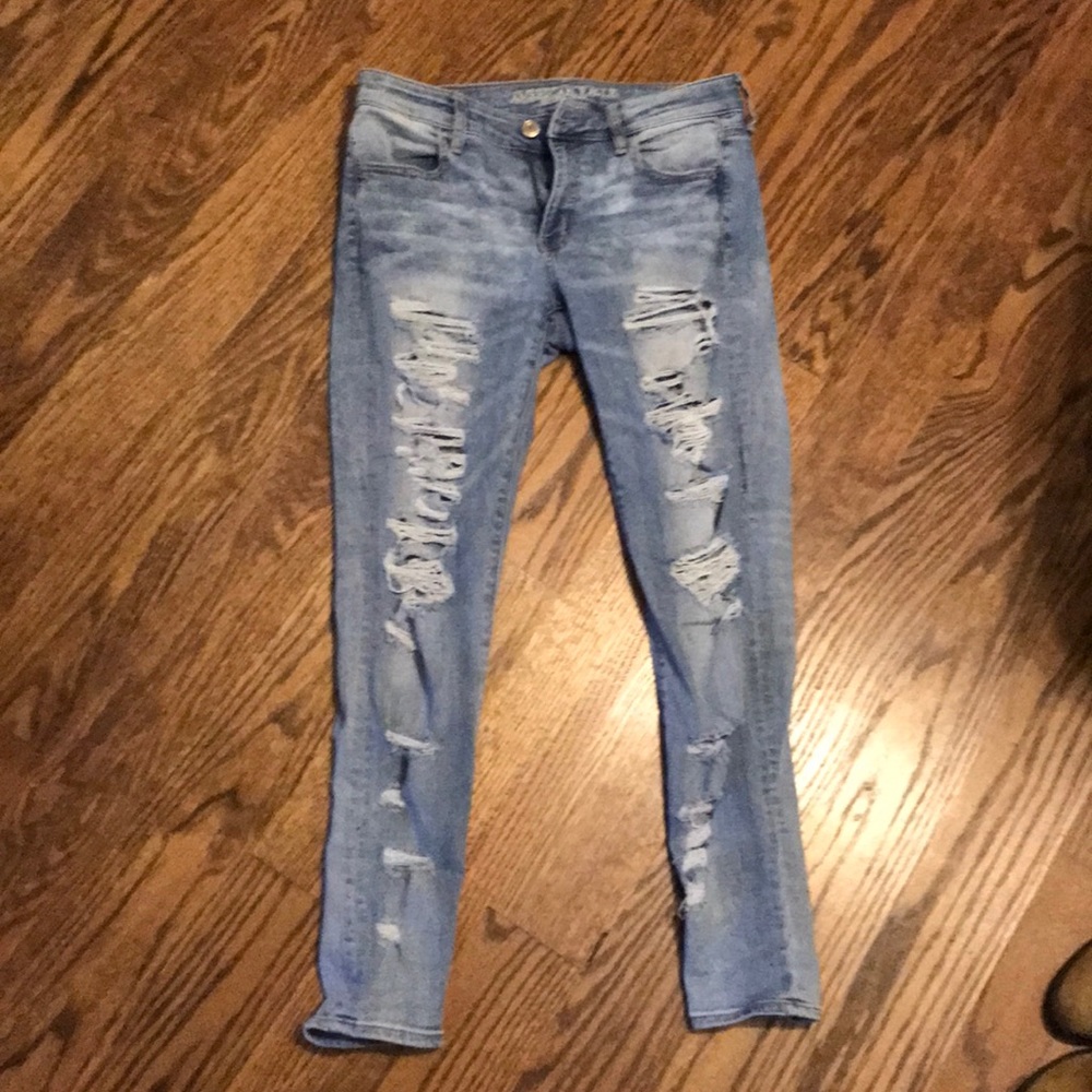 American Eagle Ripped Light Wash Jeans